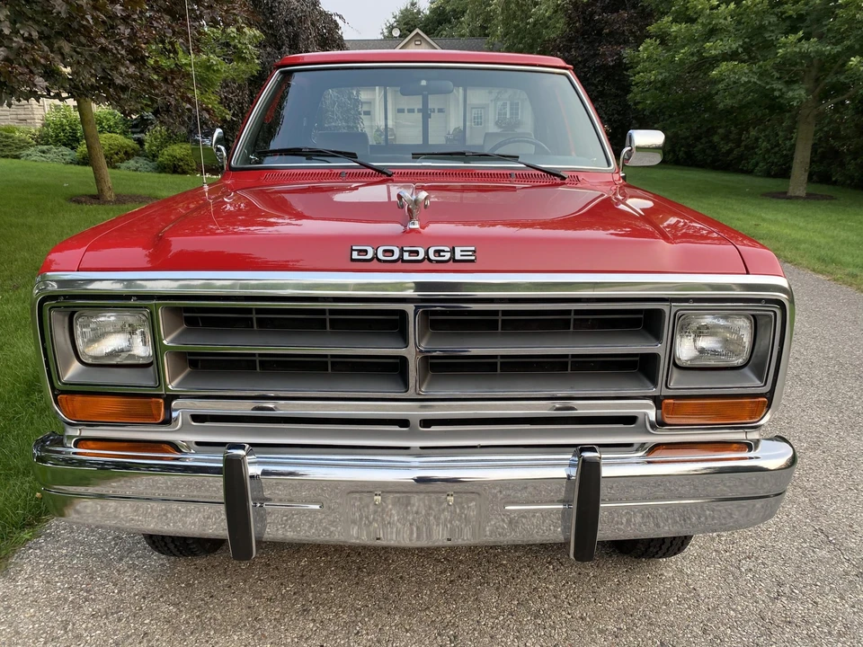 1990 Dodge Ram 1st Gen - Image 23 of 31