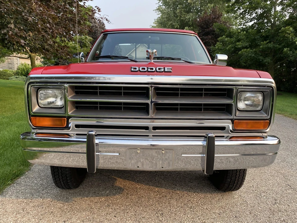 1990 Dodge Ram 1st Gen - Image 24 of 31