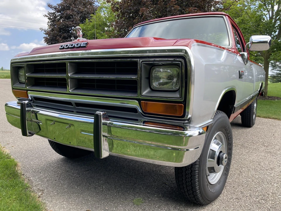 1990 Dodge Ram 1st Gen - Image 29 of 31
