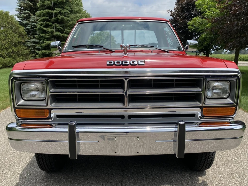 1990 Dodge Ram 1st Gen - Image 25 of 31