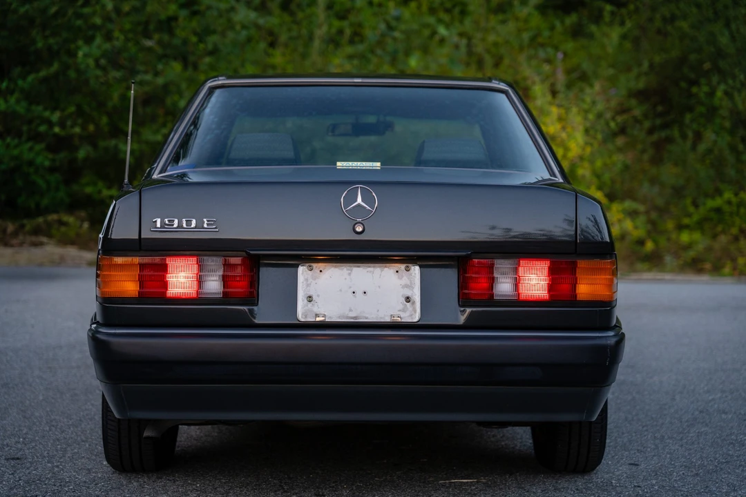 1991 Mercedes-Benz 190E - Image 11 of 31