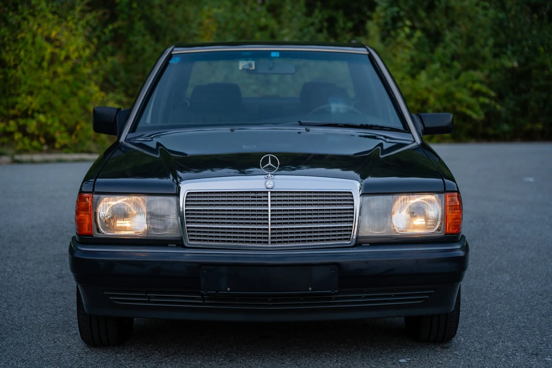 1991 Mercedes-Benz 190E - Image 15 of 31