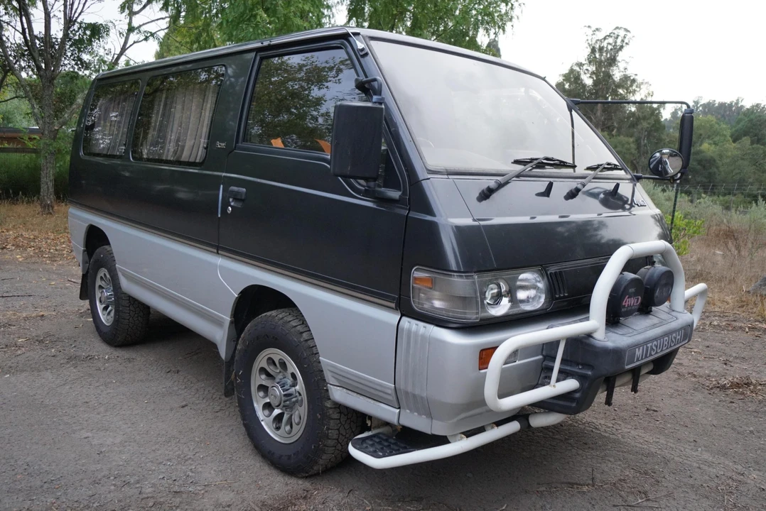 1991 Mitsubishi Delica 2nd Gen - Image 8 of 31