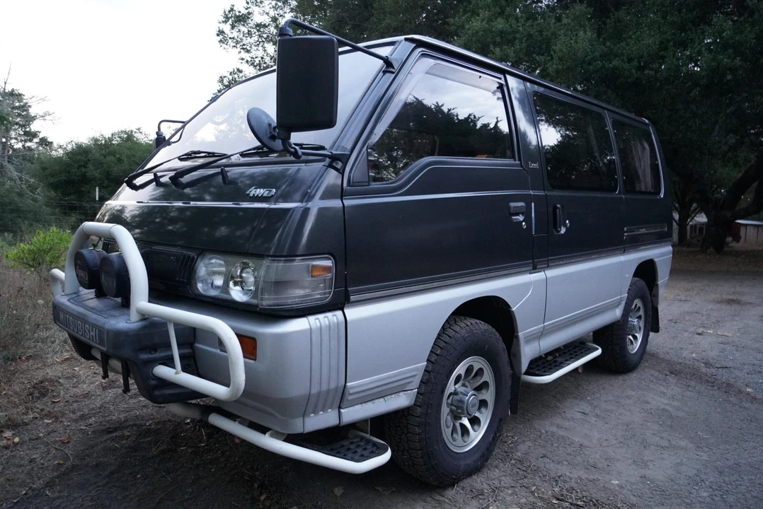 1991 Mitsubishi Delica 2nd Gen - Image 2 of 31
