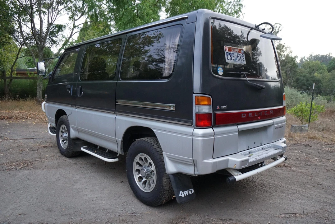 1991 Mitsubishi Delica 2nd Gen - Image 4 of 31