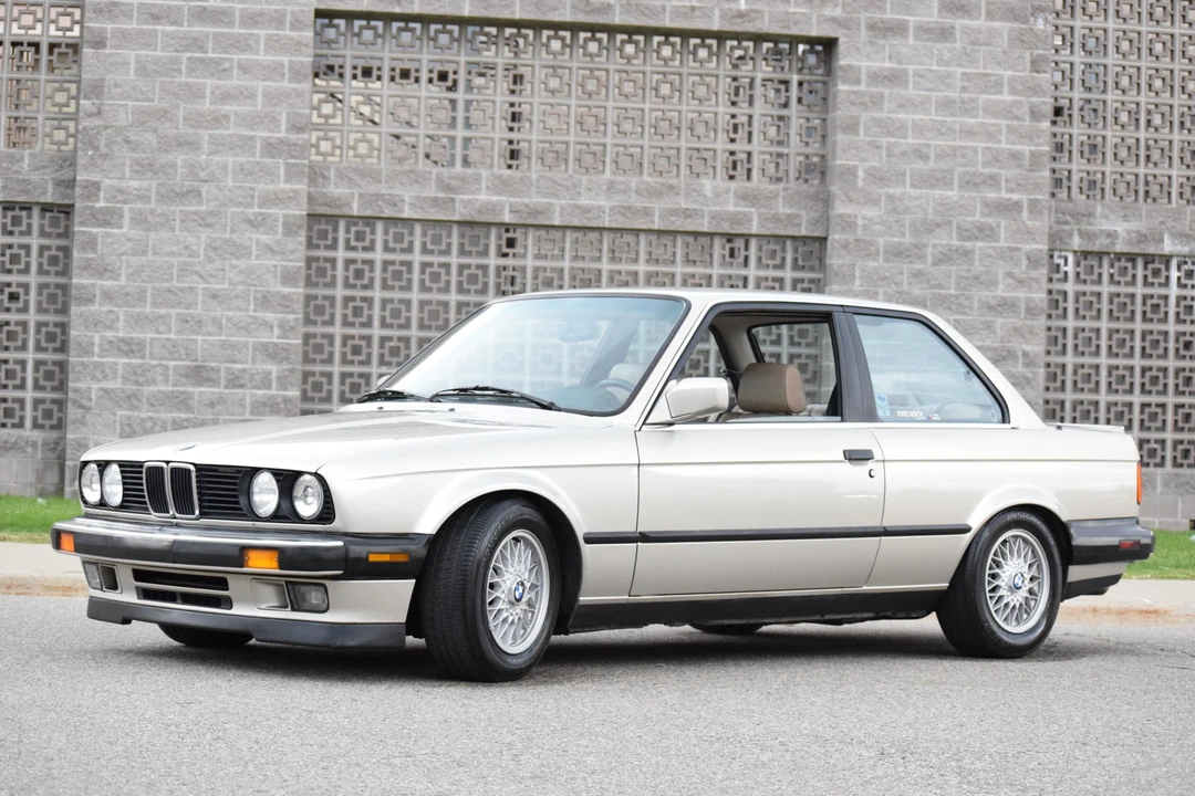 1988 BMW E30 3 Series - Image 13 of 31