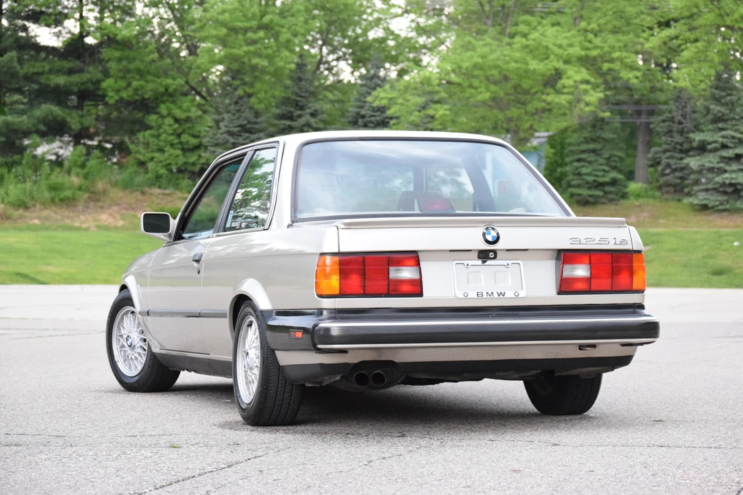 1988 BMW E30 3 Series - Image 16 of 31