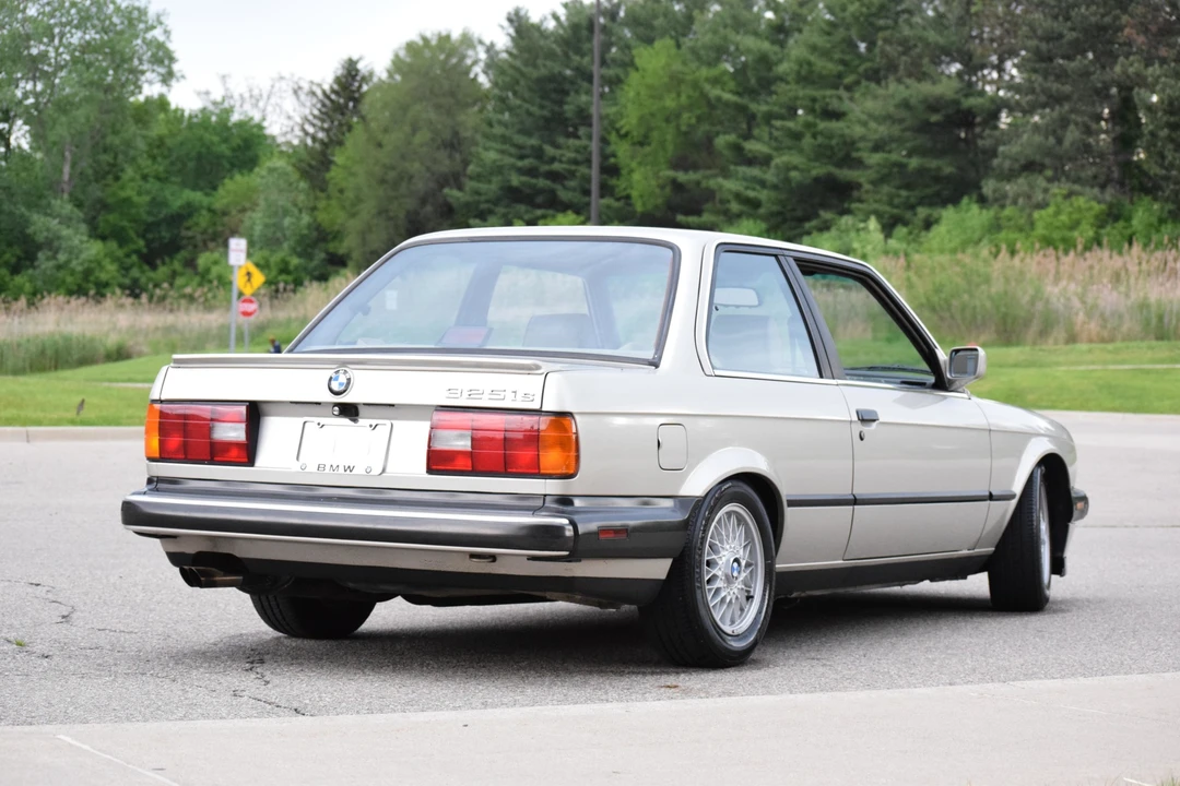 1988 BMW E30 3 Series - Image 19 of 31