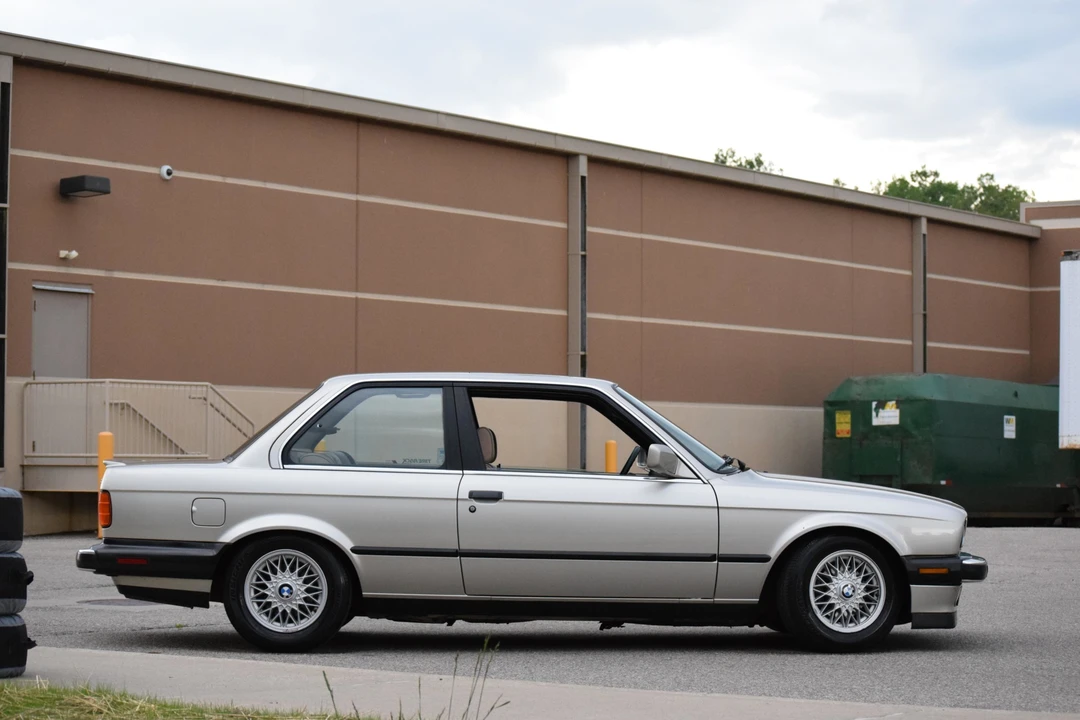 1988 BMW E30 3 Series - Image 21 of 31