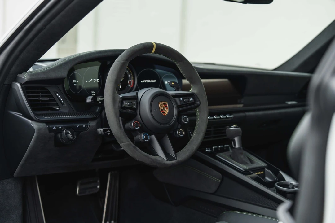 2023 Porsche 992 GT3 RS - Image 7 of 11