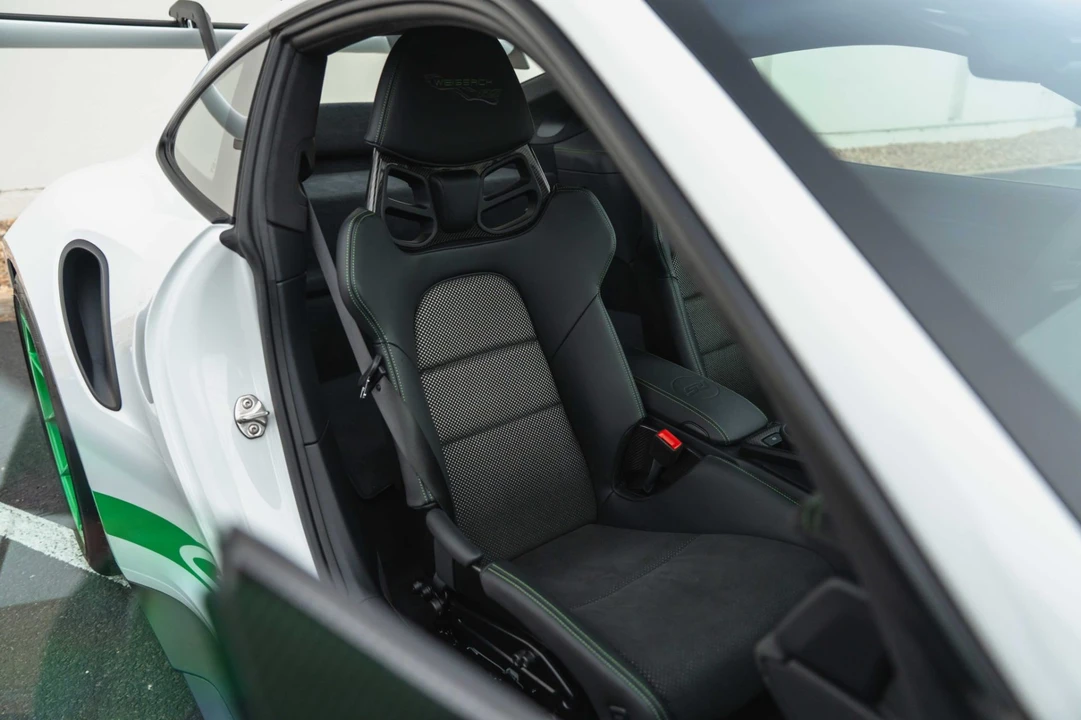 2023 Porsche 992 GT3 RS - Image 5 of 11