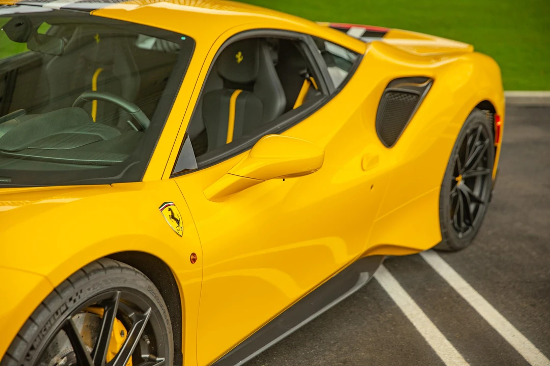 2020 Ferrari 488 Pista - Image 17 of 31