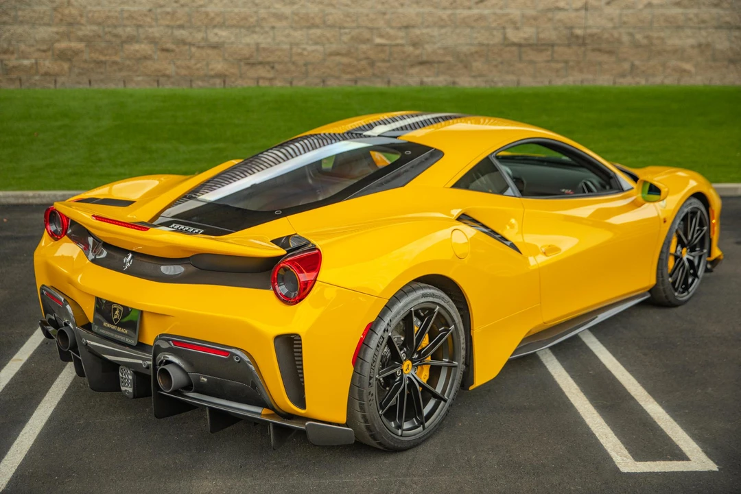 2020 Ferrari 488 Pista - Image 11 of 31