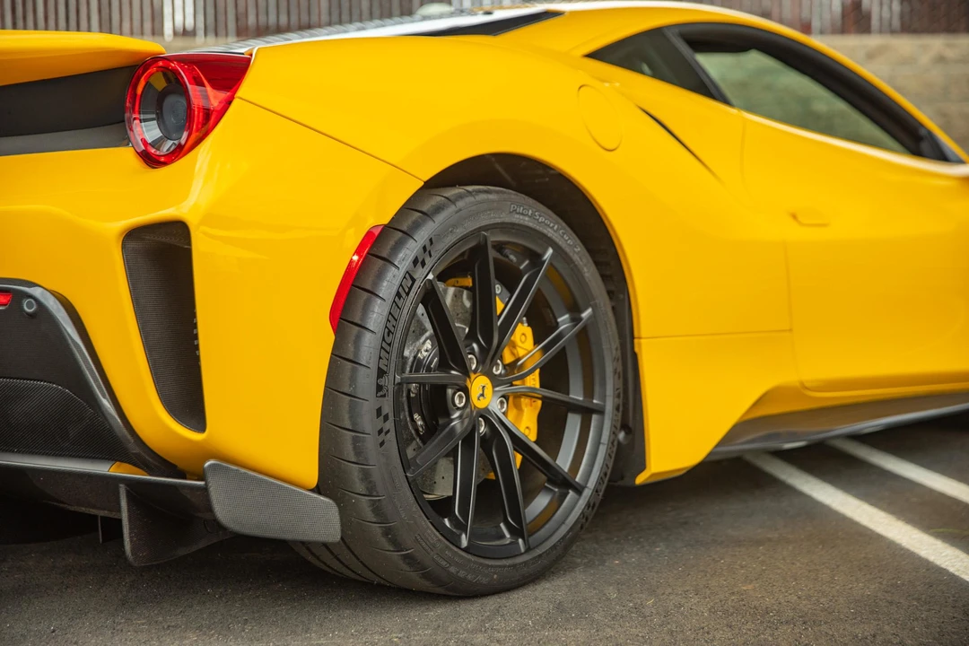 2020 Ferrari 488 Pista - Image 23 of 31