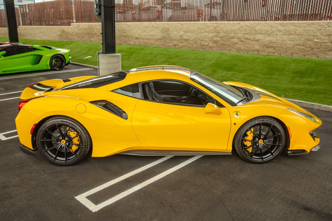 2020 Ferrari 488 Pista - Image 8 of 31