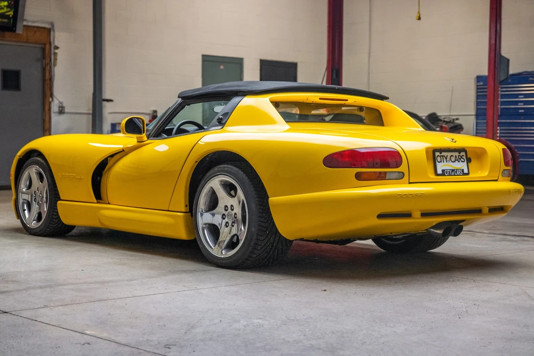2001 Dodge Viper 2nd Gen - Image 15 of 31