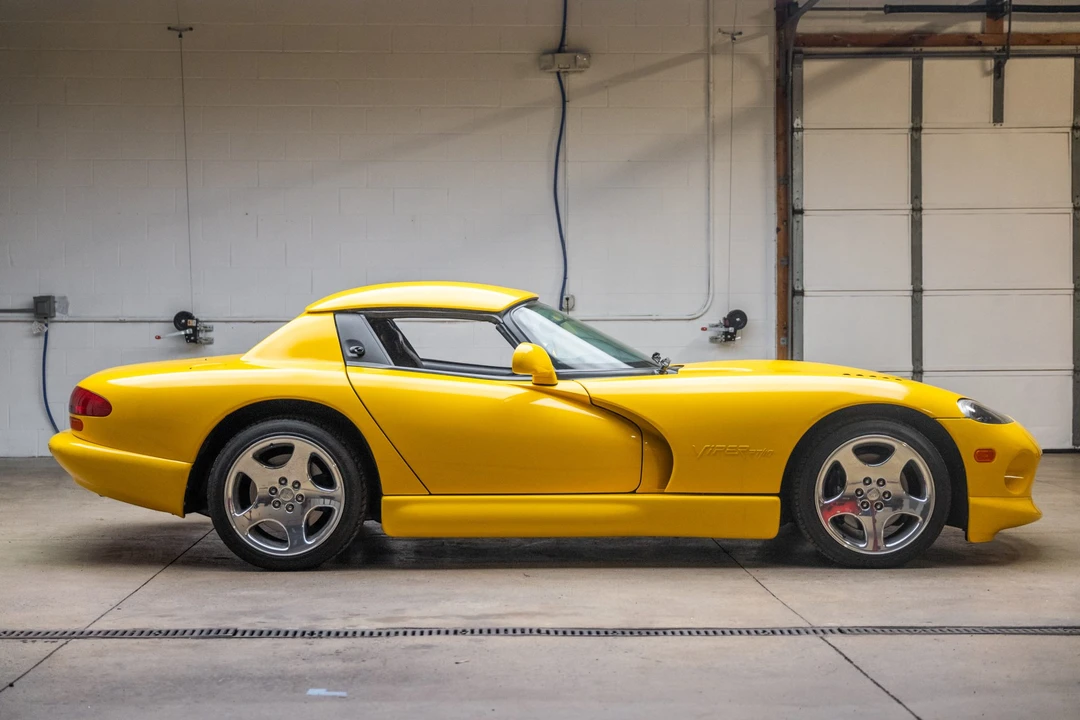 2001 Dodge Viper 2nd Gen - Image 20 of 31