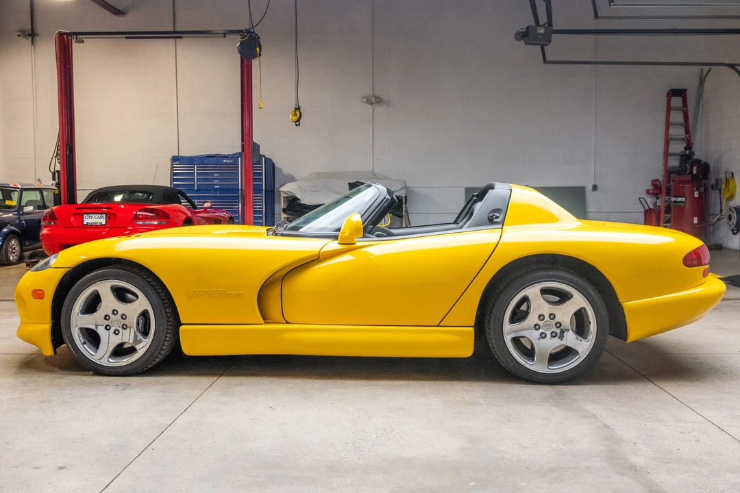 2001 Dodge Viper 2nd Gen - Image 8 of 31