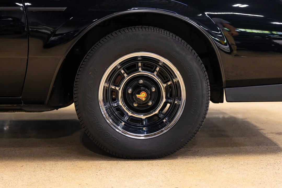 1987 Buick Grand National - Image 28 of 31