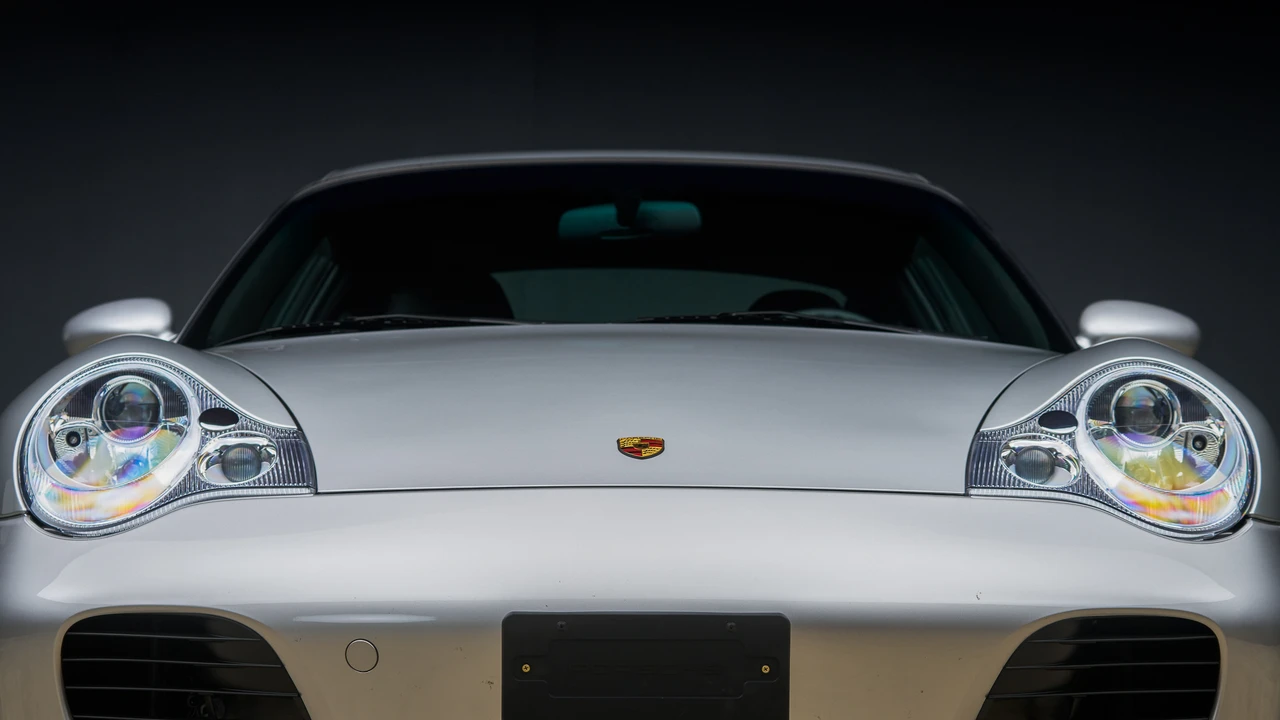 2002 Porsche 996 Carrera 4S - Image 25 of 31