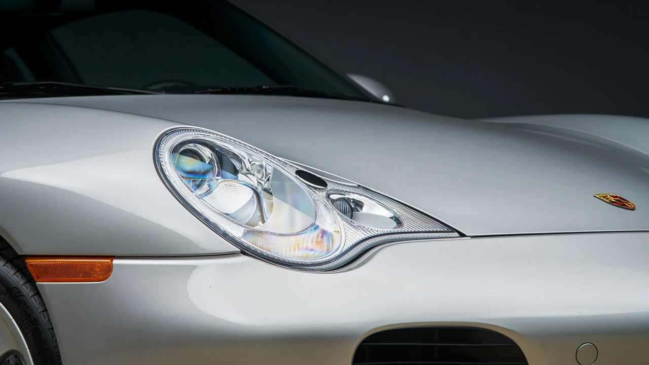 2002 Porsche 996 Carrera 4S - Image 17 of 31
