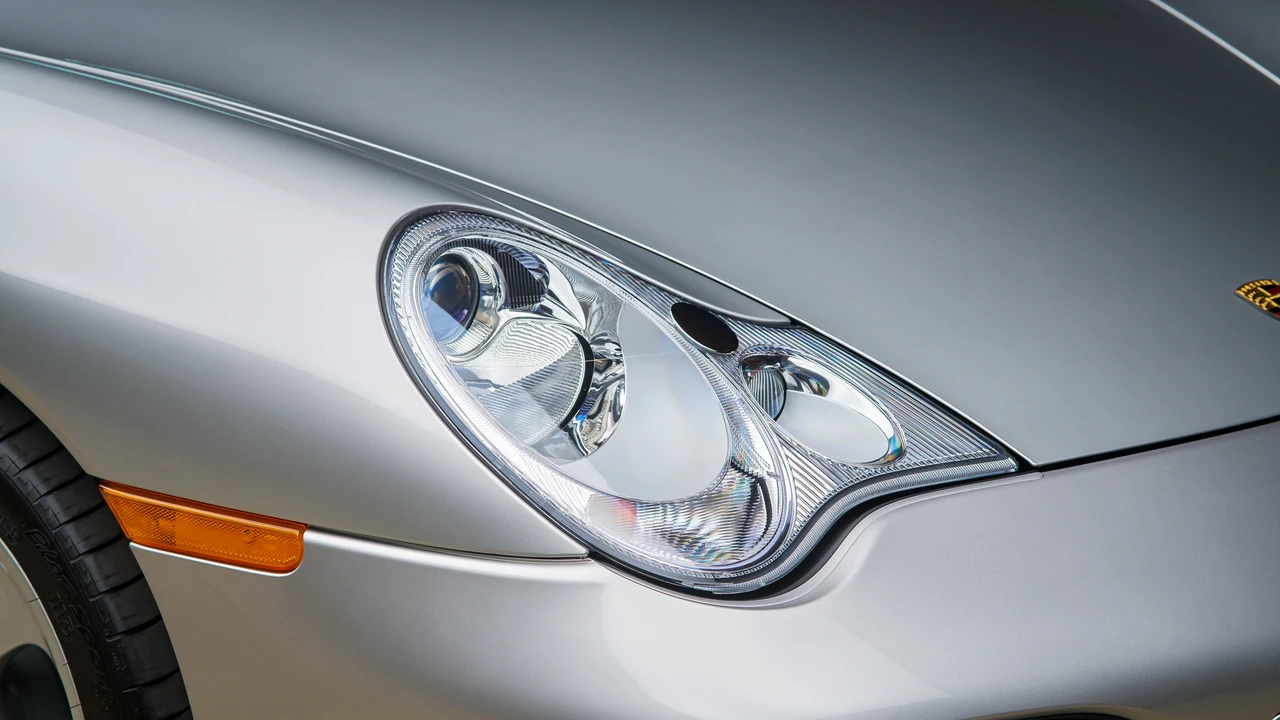 2002 Porsche 996 Carrera 4S - Image 20 of 31