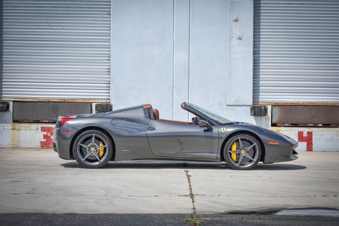 2012 Ferrari 458 Spider - Image 12 of 31