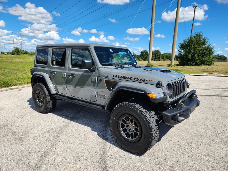 2023 Jeep JL Wrangler - Image 10 of 31