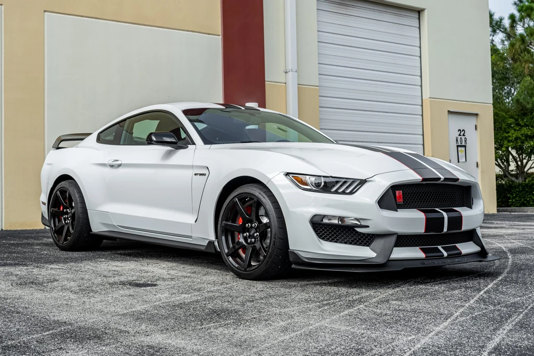 2017 Ford S550 Shelby Mustang GT350R - Image 4 of 31