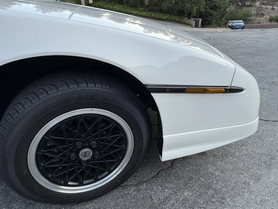 1988 Pontiac Fiero GT - Image 26 of 31