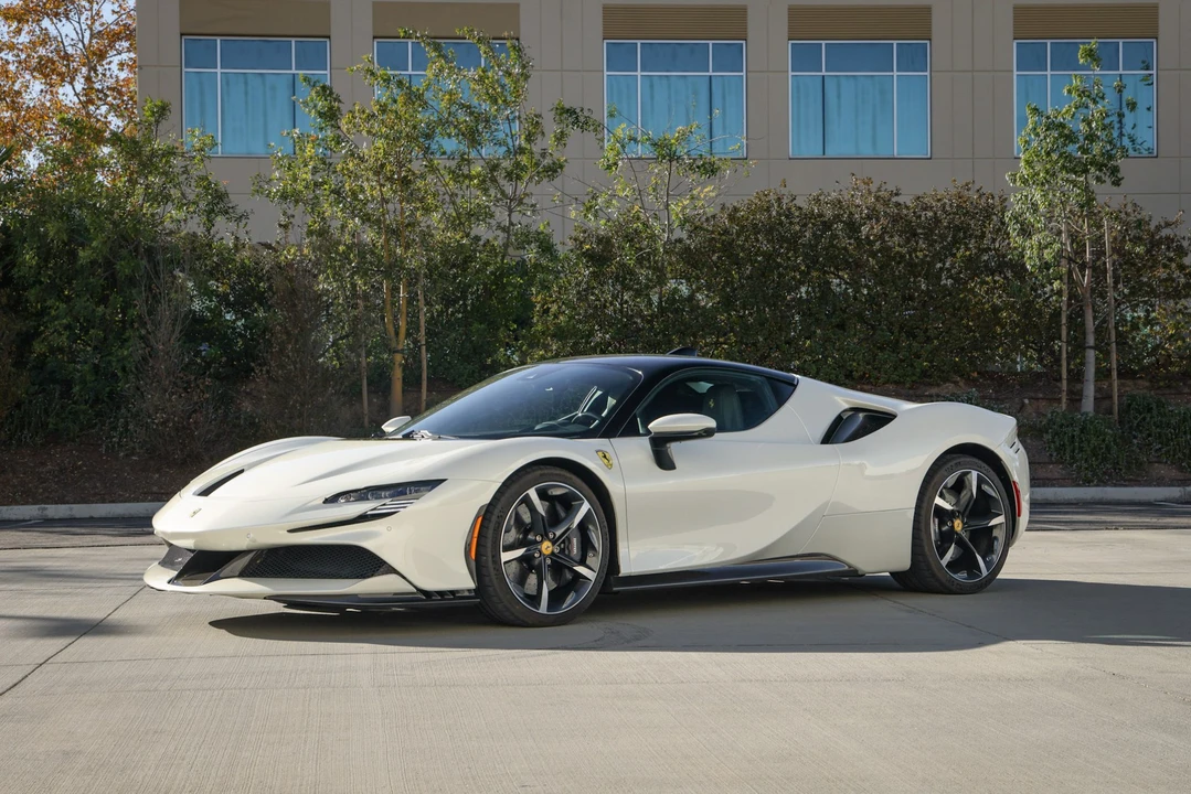 2023 Ferrari SF90 Stradale - Image 3 of 31