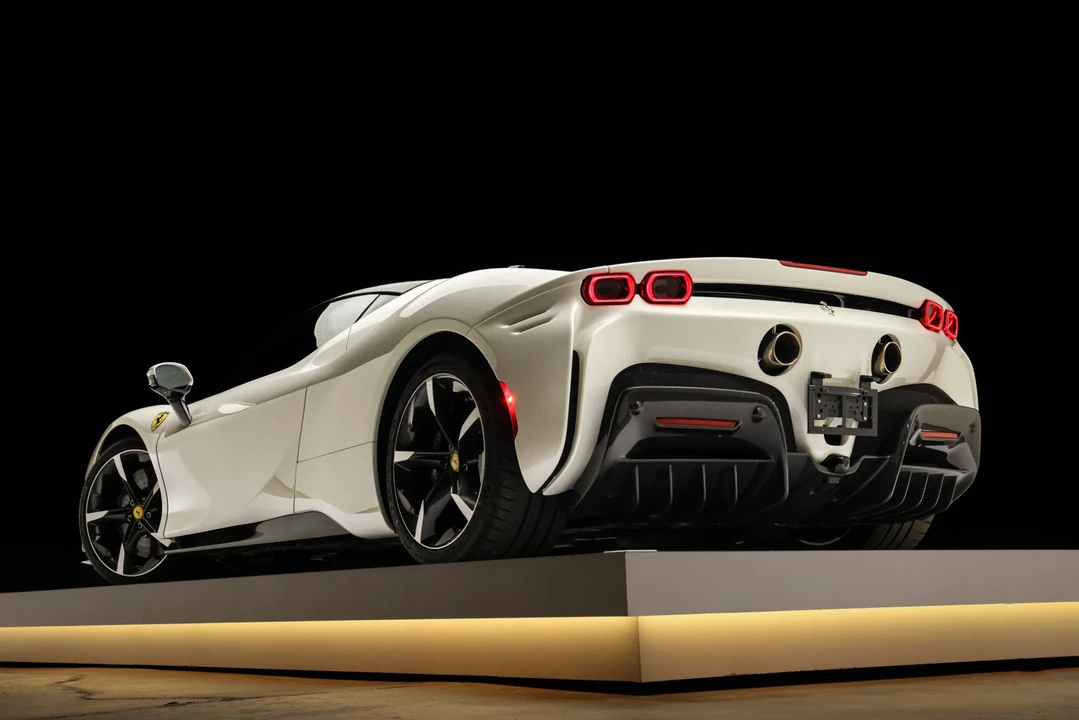 2023 Ferrari SF90 Stradale - Image 23 of 31