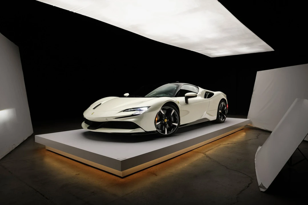 2023 Ferrari SF90 Stradale - Image 18 of 31