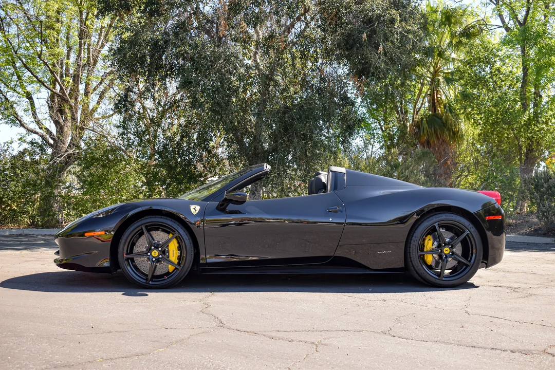 2014 Ferrari 458 Spider - Image 3 of 31