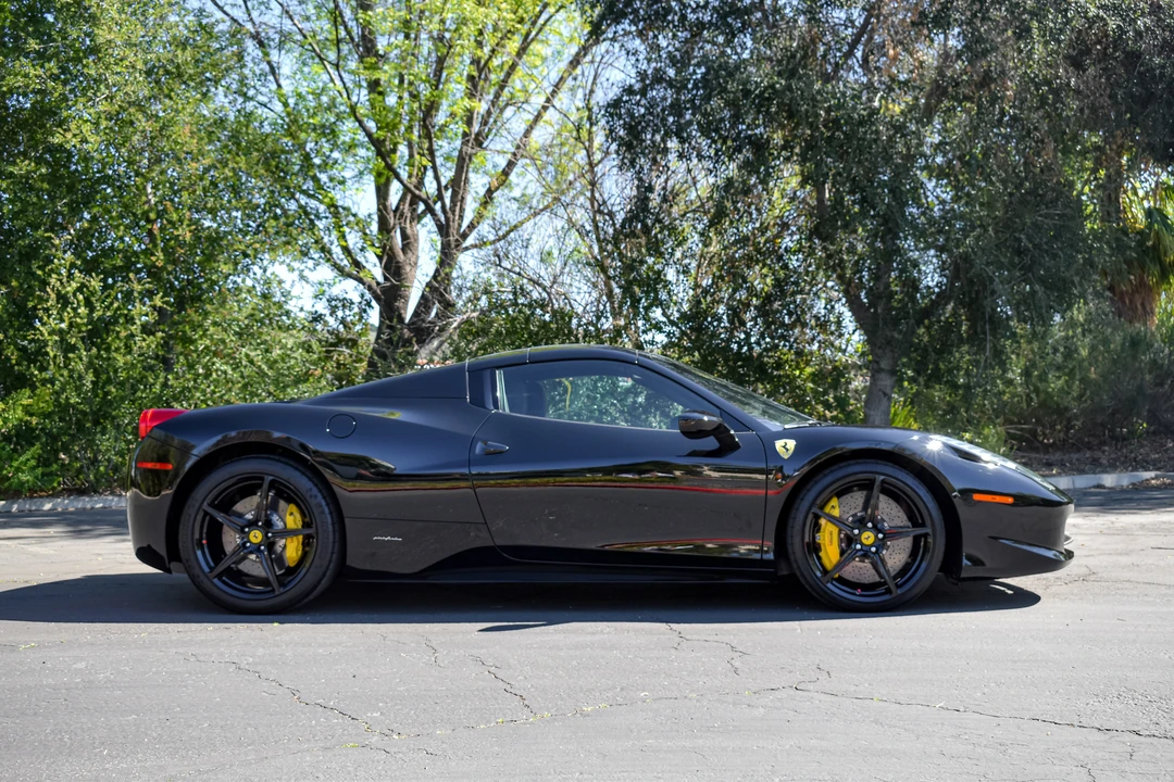 2014 Ferrari 458 Spider - Image 8 of 31
