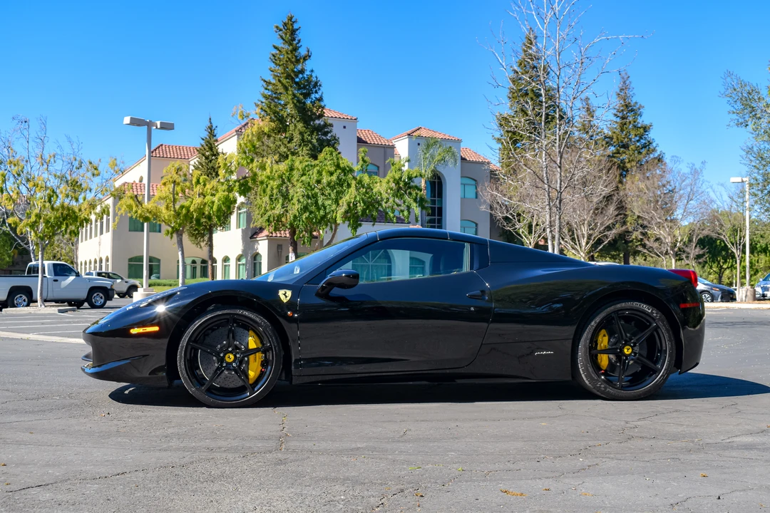 2014 Ferrari 458 Spider - Image 12 of 31