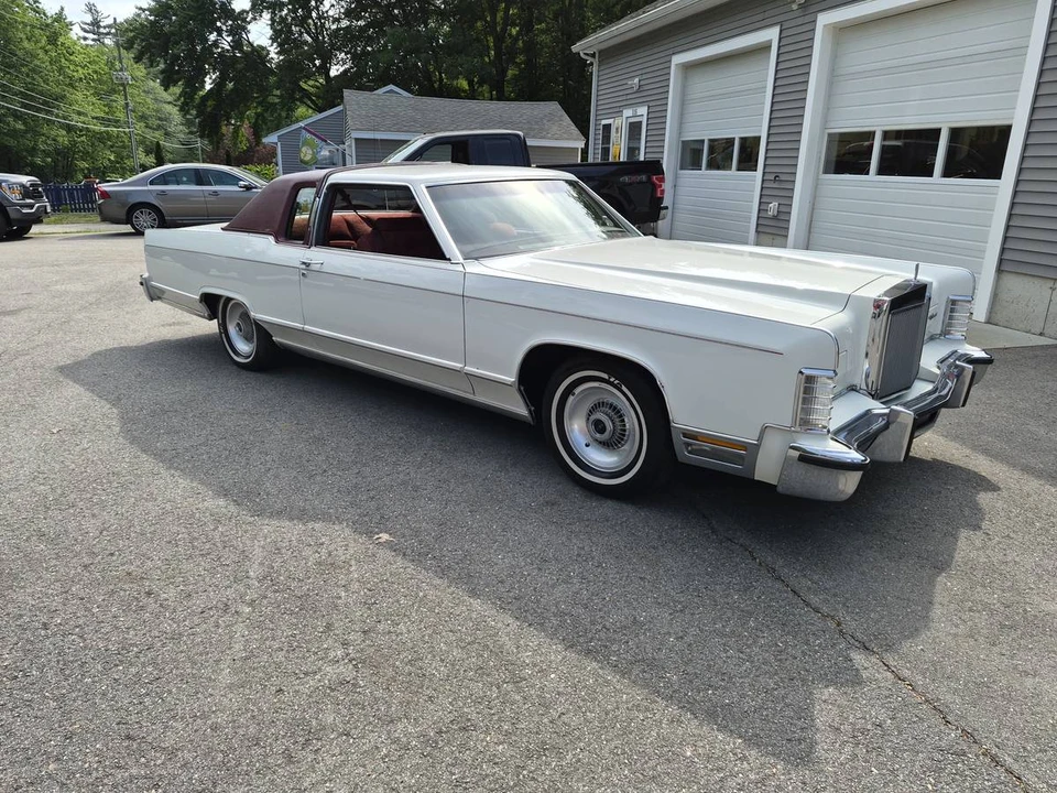 1978 Lincoln Continental 5th Gen - Image 3 of 8