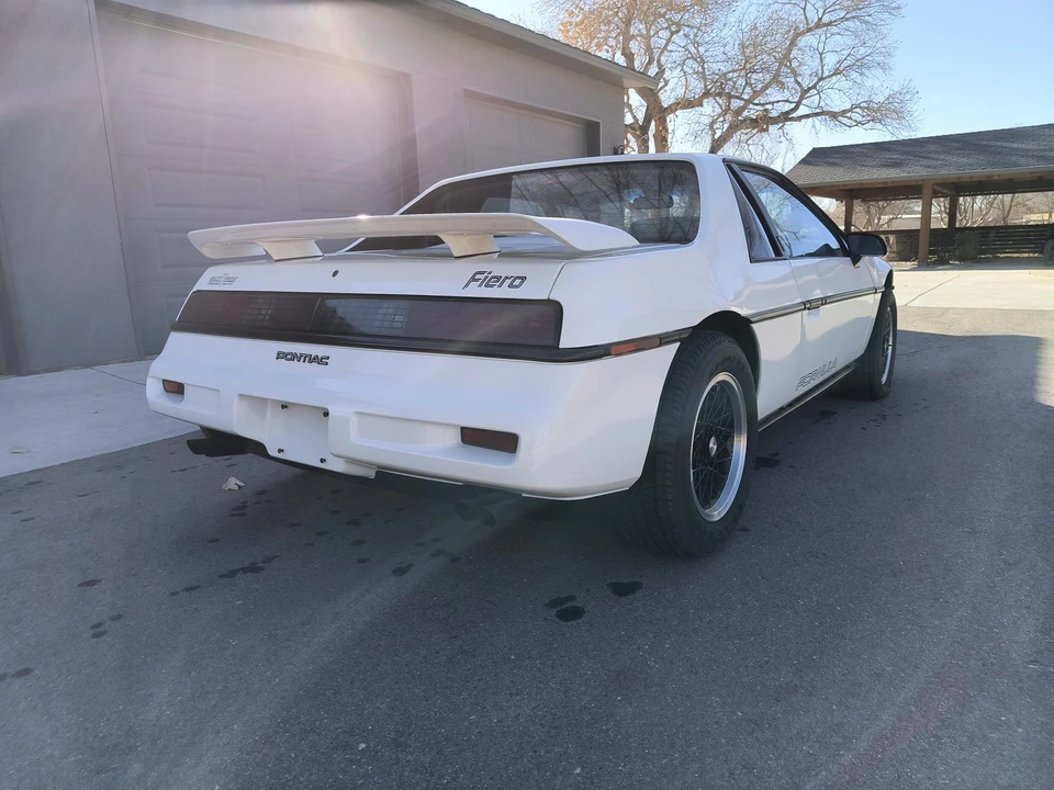 1988 Pontiac Fiero Formula - Image 10 of 31