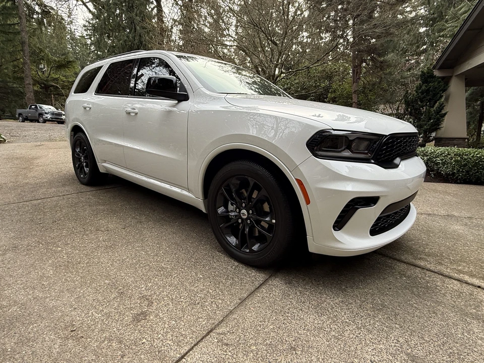 2025 Dodge Durango 3rd Gen - Image 16 of 31