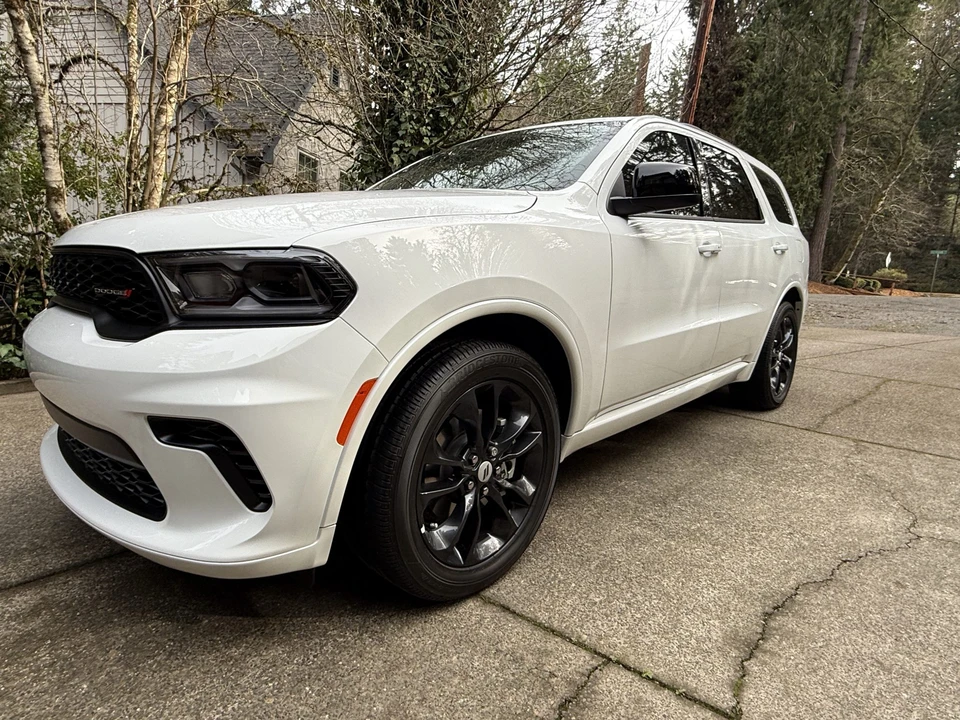 2025 Dodge Durango 3rd Gen - Image 2 of 31