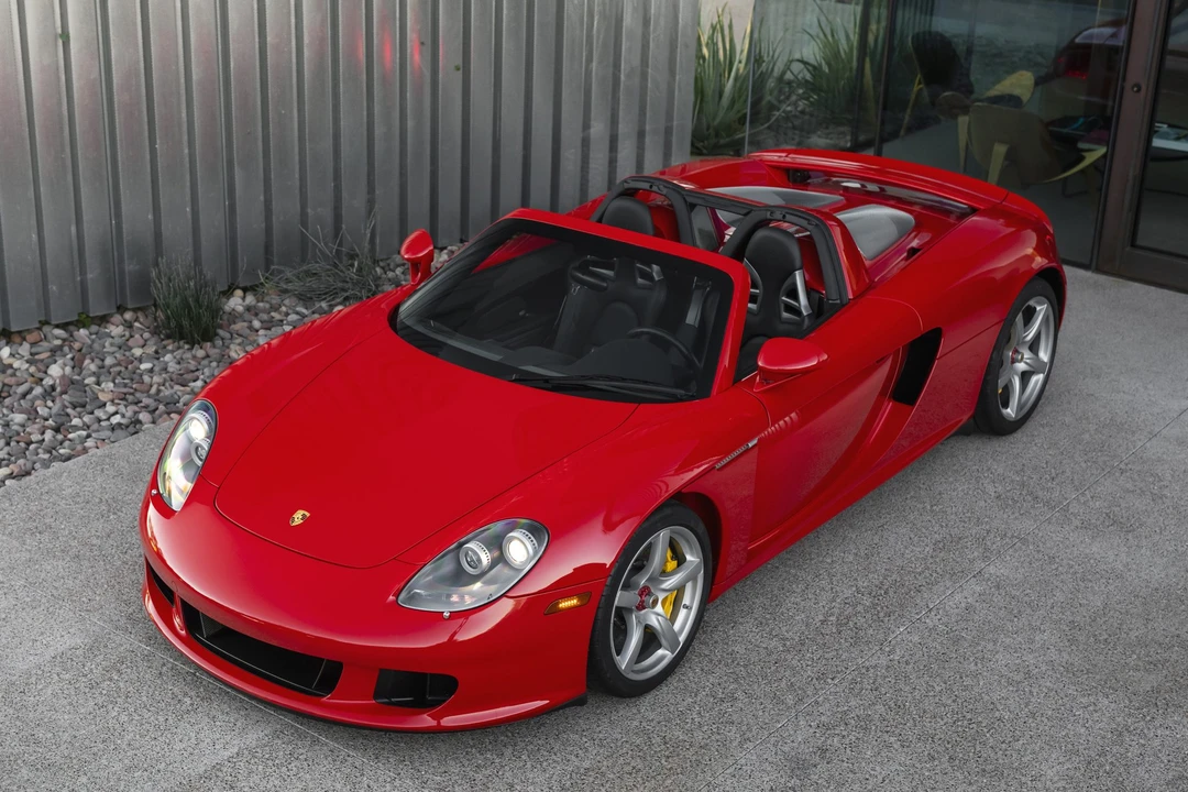 2005 Porsche Carrera GT - Image 13 of 31