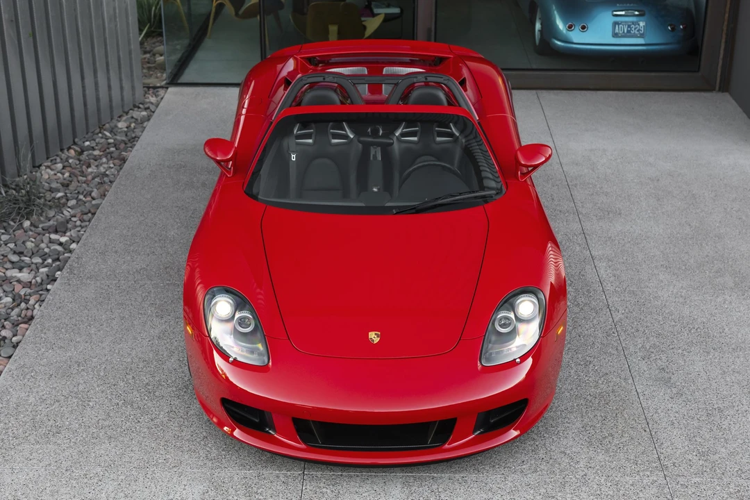 2005 Porsche Carrera GT - Image 9 of 31