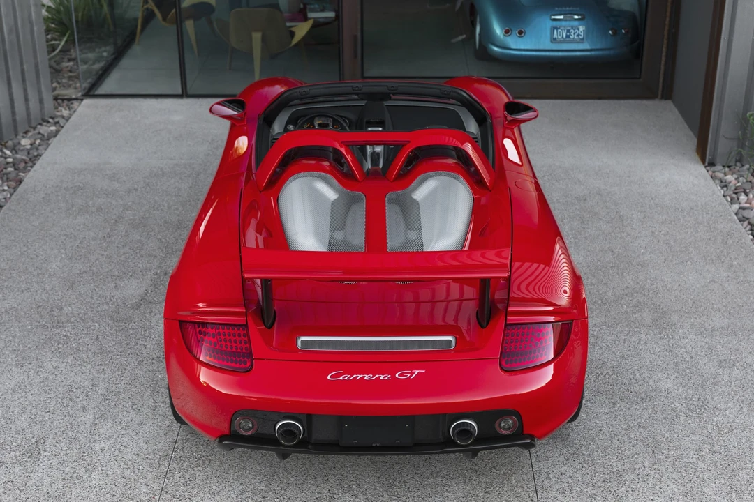 2005 Porsche Carrera GT - Image 17 of 31