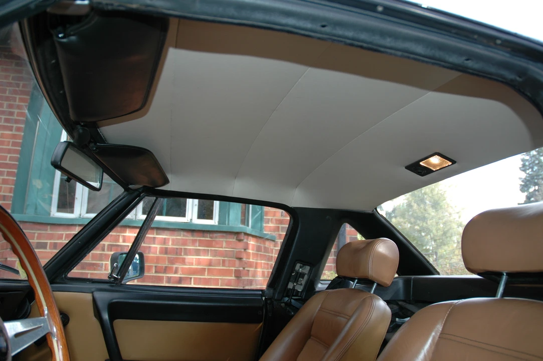 1985 Mercedes-Benz R107 SL-Class - Image 2 of 31