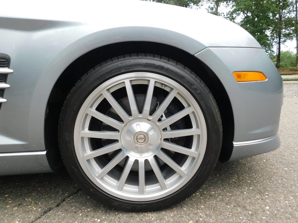 2005 Chrysler Crossfire - Image 27 of 31