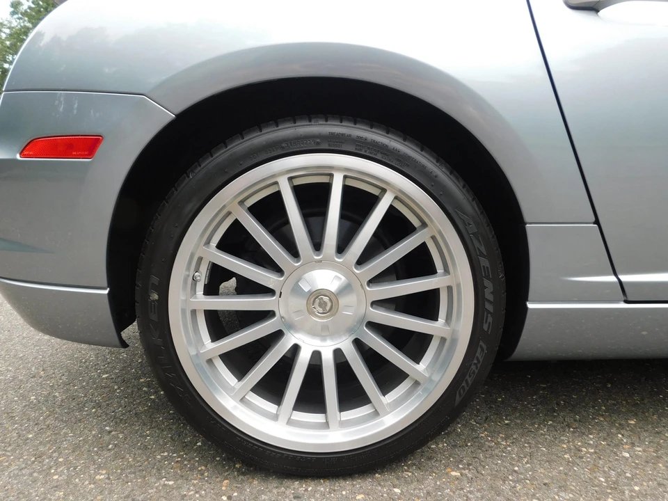 2005 Chrysler Crossfire - Image 26 of 31