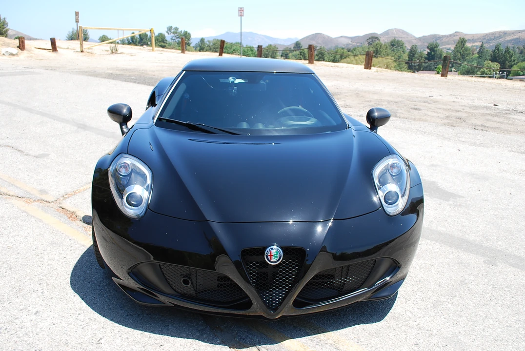 2017 Alfa Romeo 4C Coupe - Image 5 of 31