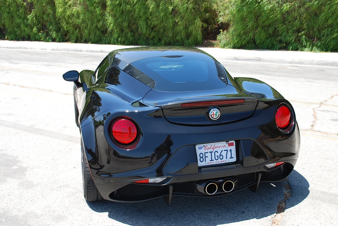 2017 Alfa Romeo 4C Coupe - Image 13 of 31