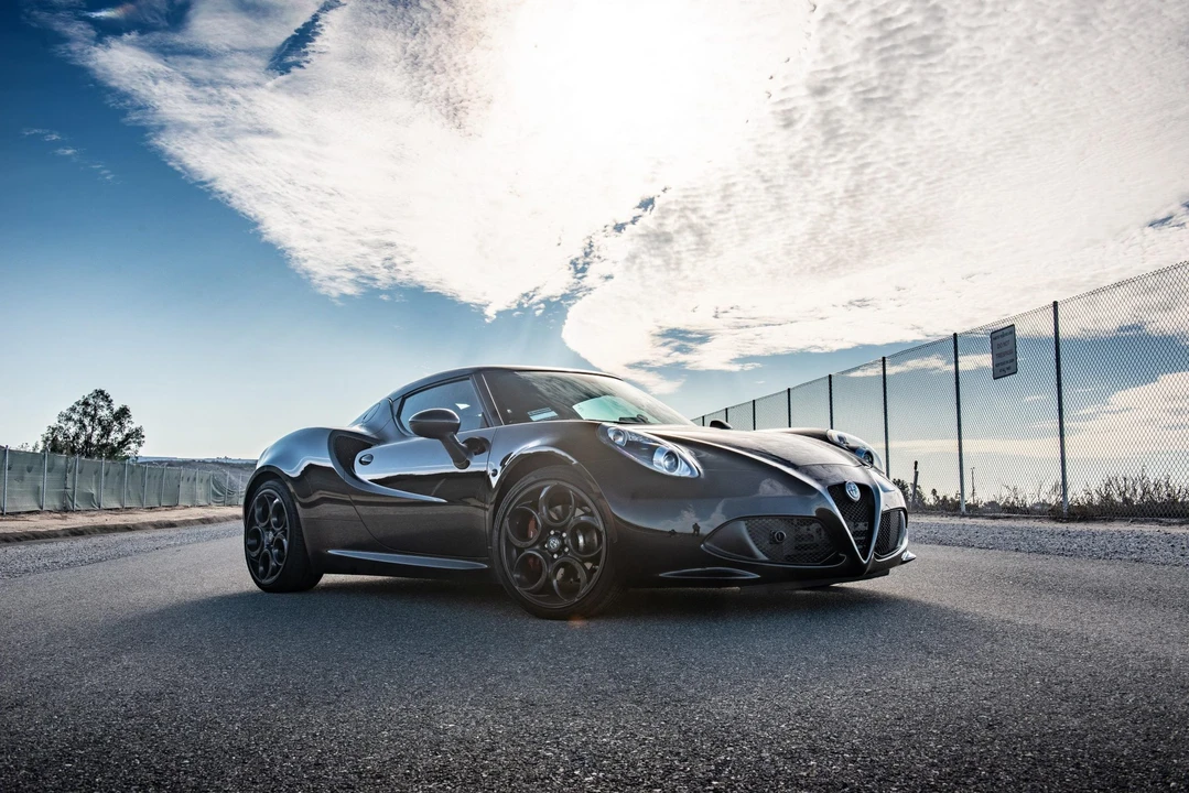 2017 Alfa Romeo 4C Coupe - Image 21 of 31