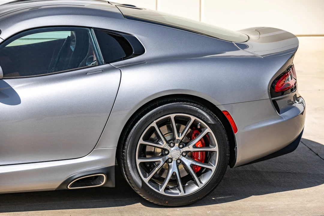 2017 Dodge Viper 5th Gen - Image 27 of 31